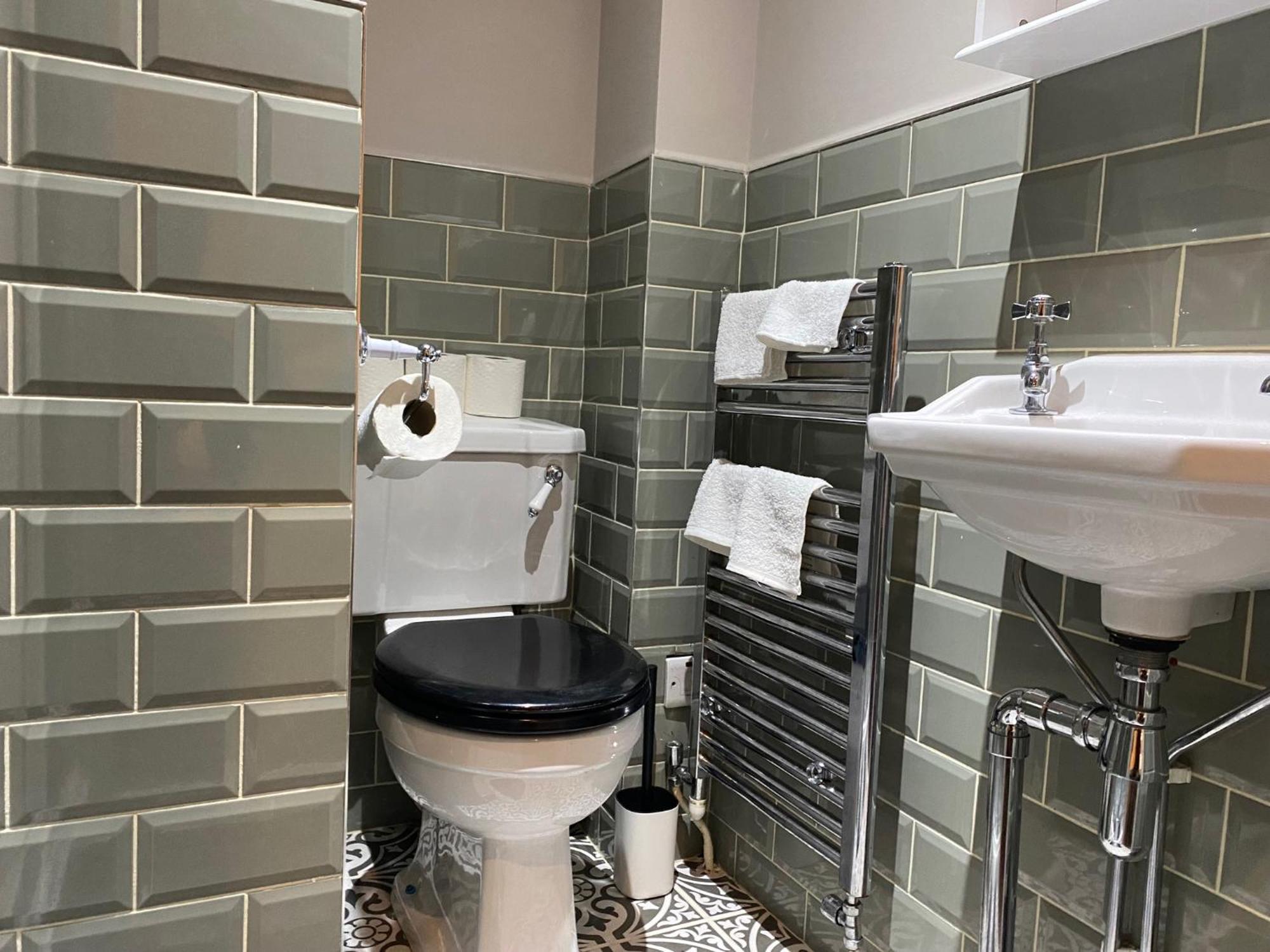 Stunning King Suite Apartment In The Heart Of Leeds City Center エクステリア 写真