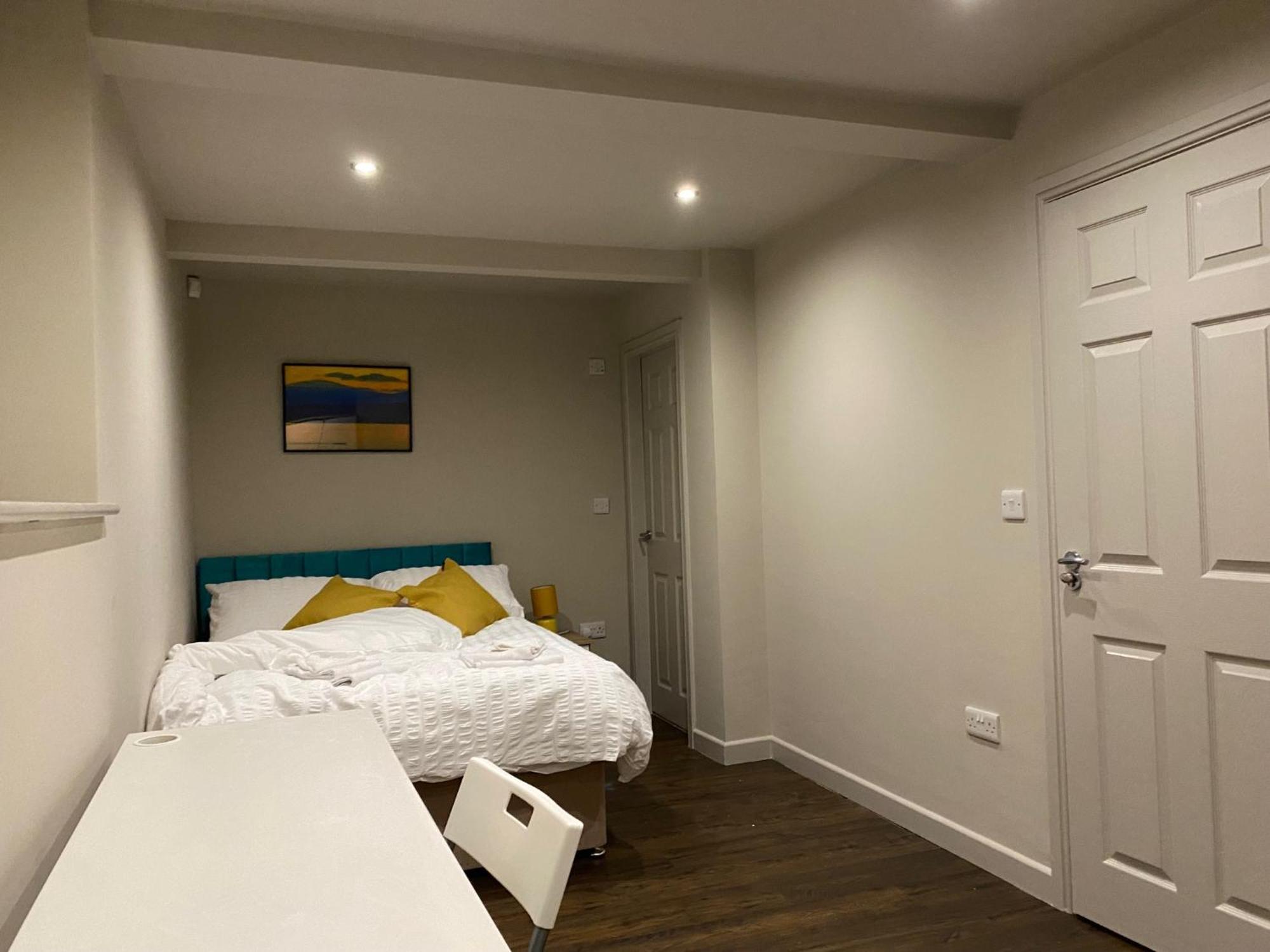 Stunning King Suite Apartment In The Heart Of Leeds City Center エクステリア 写真