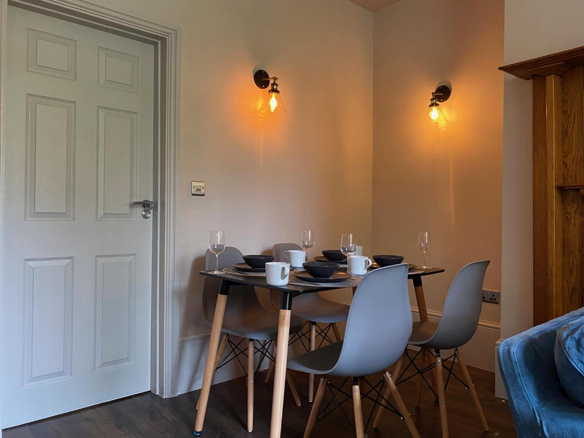 Stunning King Suite Apartment In The Heart Of Leeds City Center エクステリア 写真