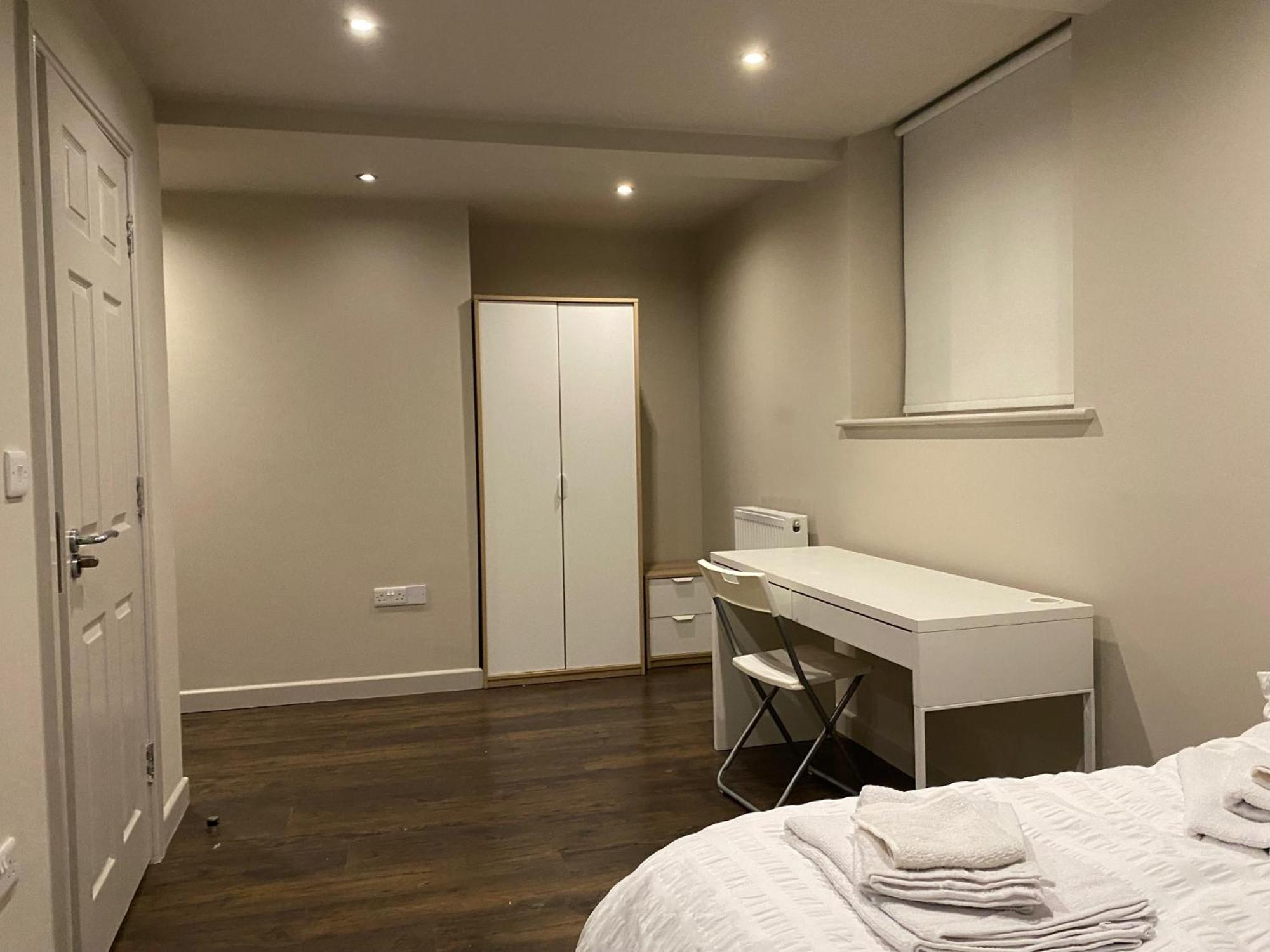 Stunning King Suite Apartment In The Heart Of Leeds City Center エクステリア 写真