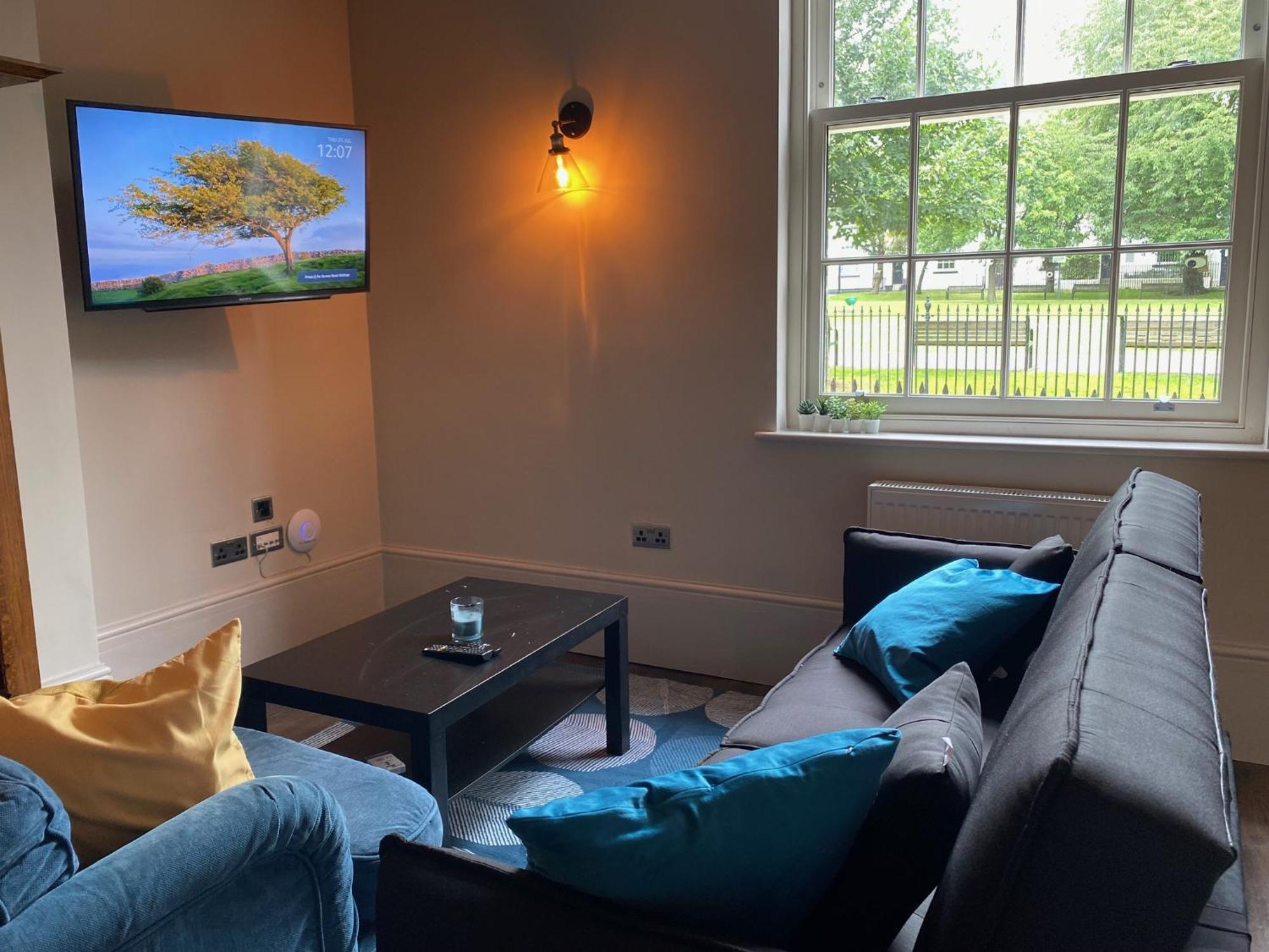 Stunning King Suite Apartment In The Heart Of Leeds City Center エクステリア 写真